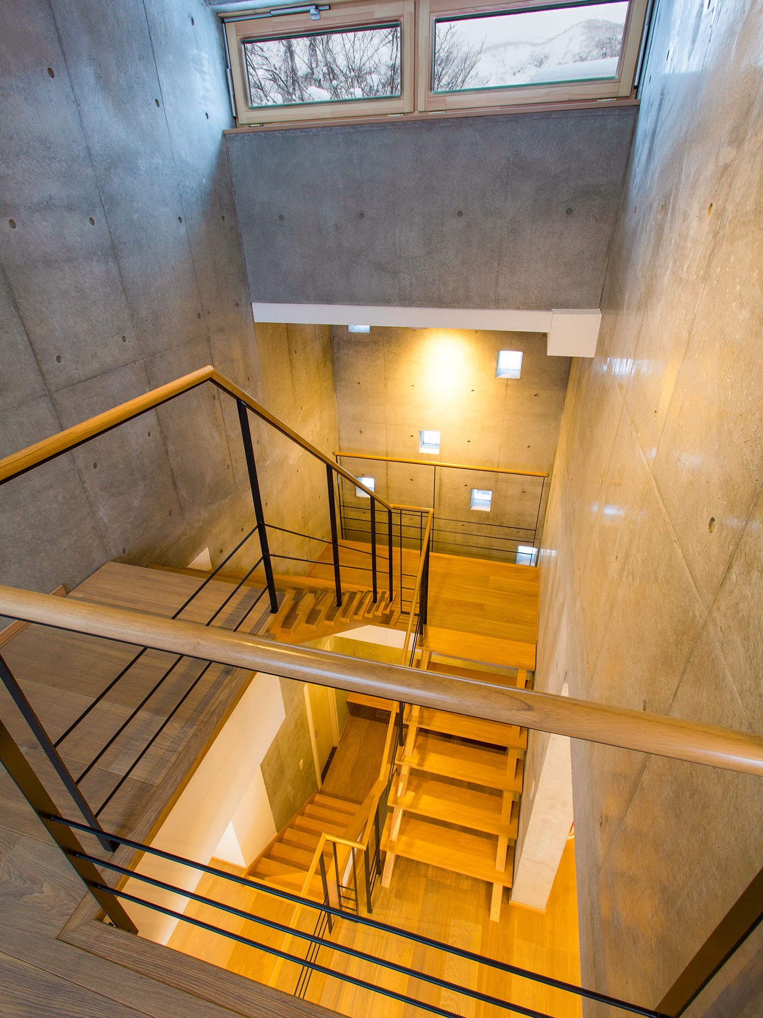 Mizunara - Modern stairways design